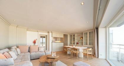 Luxury vacation apartment with breathtaking ocean views in the heart of Knokke