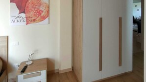 Quadruple Room | Interior