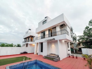 Exterior - Palette Ventara Escape Bunglow Pvt Pool (Lonavala)