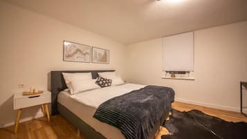 4 Schlafzimmer, Bügeleisen/Bügelbrett, WLAN, Bettwäsche