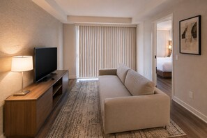 Living area - Modern Studio Downtown Stay Near Dining & Shows (Toronto)