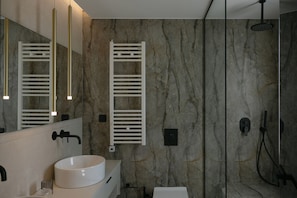 Bathroom - Pyxis Villa, Family Friendly with Heated Pool (Perama)