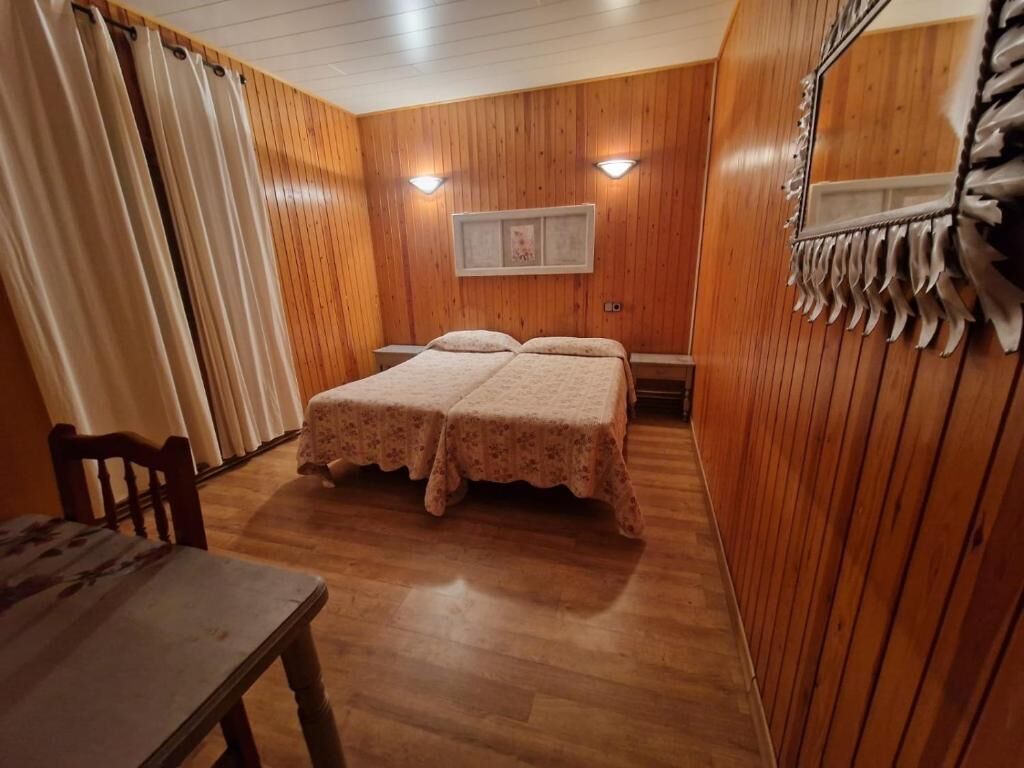 Kahden hengen huone, vuoristonäköala