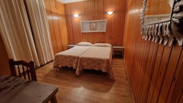 Kahden hengen huone, vuoristonäköala