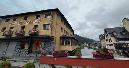 Hotel Europa Les