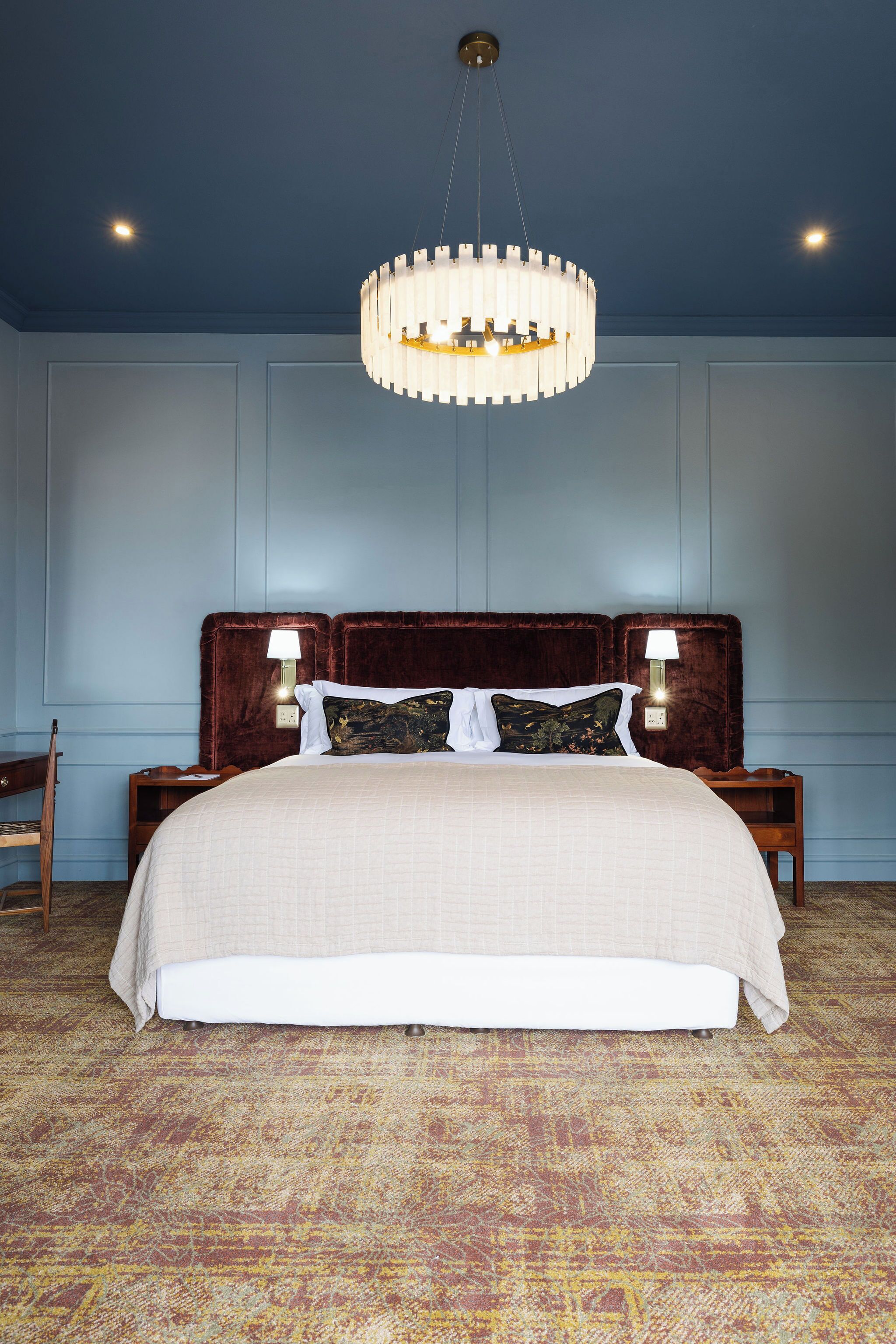Superior Suite, Balcony, Garden View | Free minibar, in-room safe, desk, laptop workspace