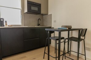 ห้องดีลักซ์สำหรับสี่ท่าน | ร้านอาหาร