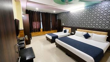 Executive Room | Desk, WiFi (free)