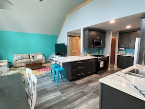 Smart TV - NEW listing! Villa Azzurra: 6BR Lake Huron Retreat, 1-Min Walk to Private Beach (Caseville)