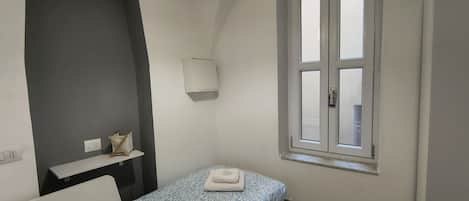 2 bedrooms, bed sheets