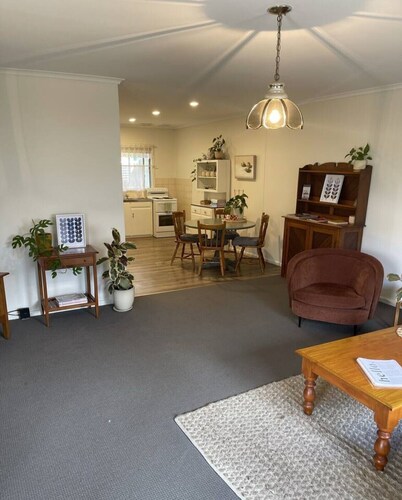 Functional 2 bedroom unit close to Tanunda Main St