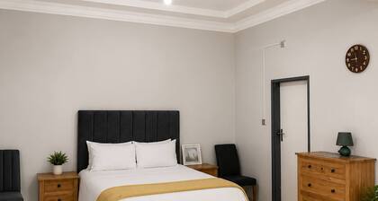 Modern Vic Falls Home