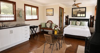 RIVERMAN CABIN COUNTRY LODGE
