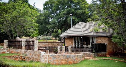 RIVERMAN CABIN COUNTRY LODGE
