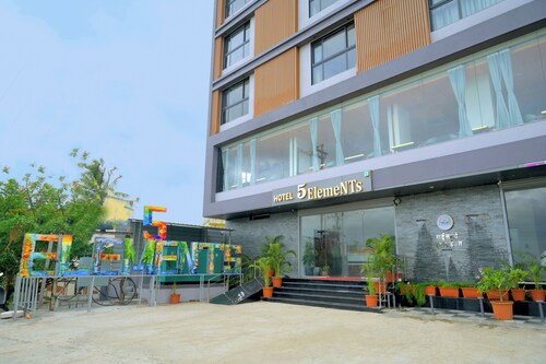 Hotel 5 Elements By Fidato Hotels