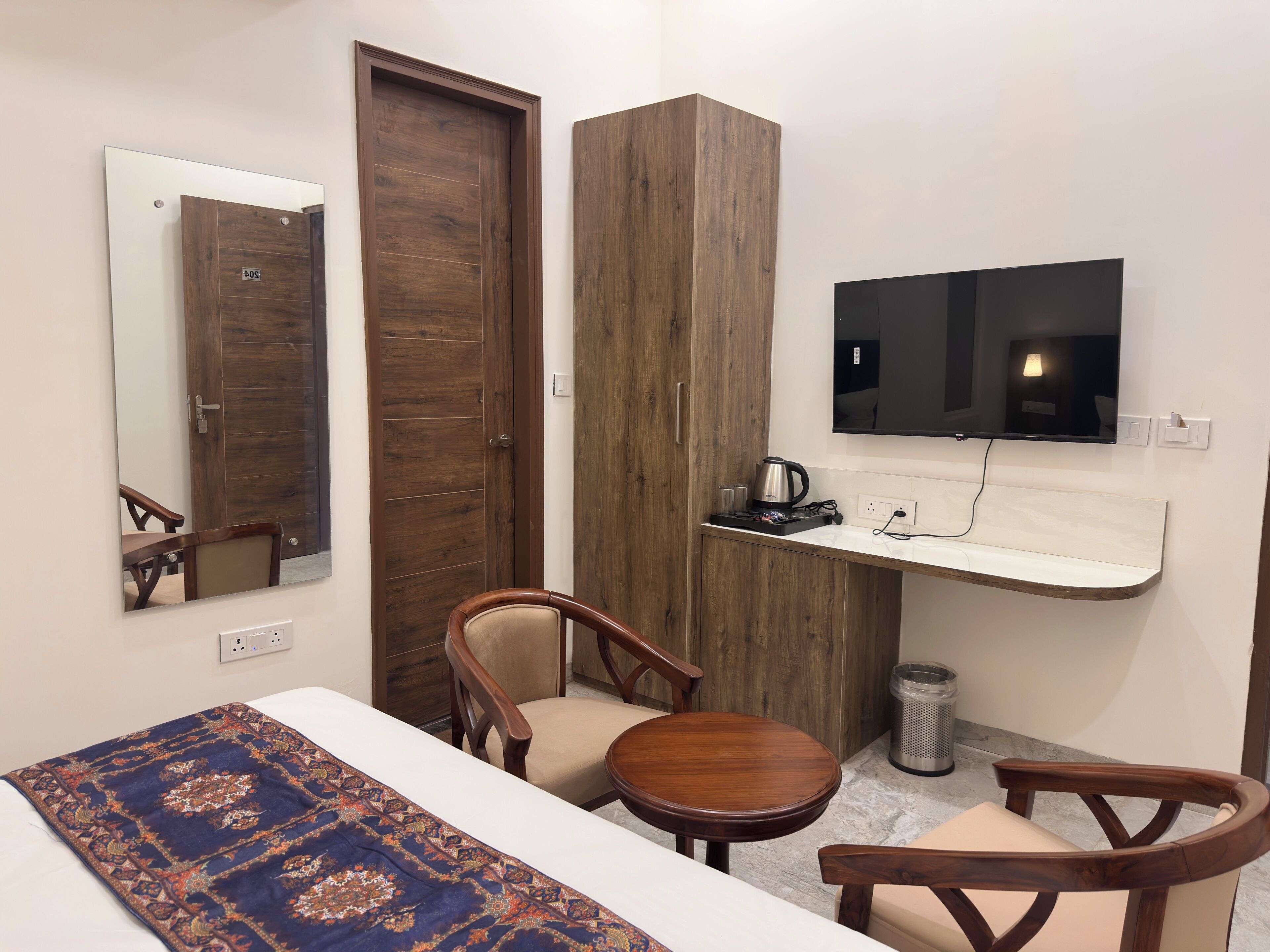 Super Deluxe Room with City View | Desk, laptop workspace, WiFi (free)