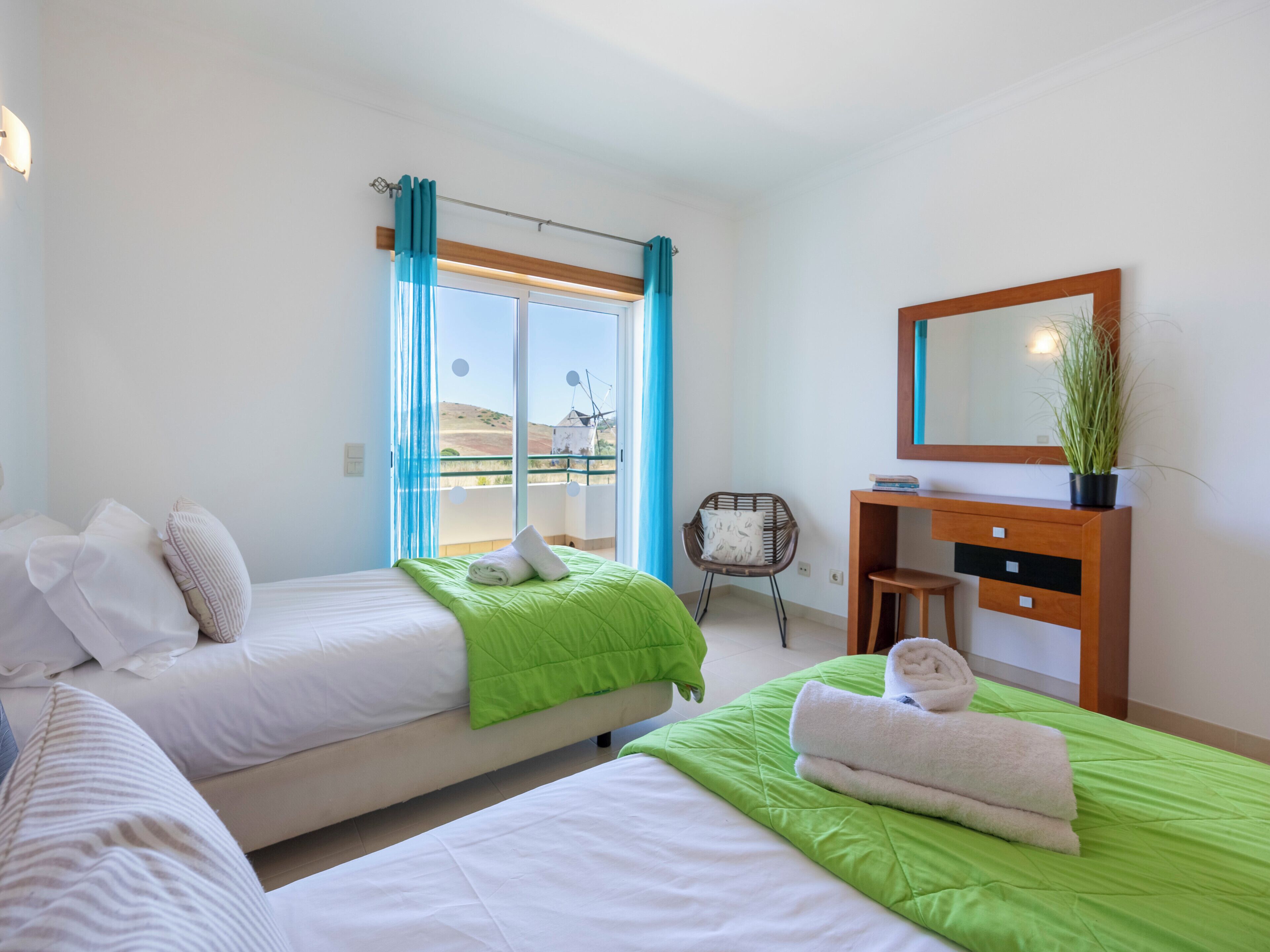 3 dormitorios, tabla de planchar con plancha, wifi y ropa de cama