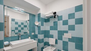 Unclassified image, 5 of 22, button - Sorrentina Guest House – Superior Double Room 5 with Balcony and Wi-Fi (Sorrento)