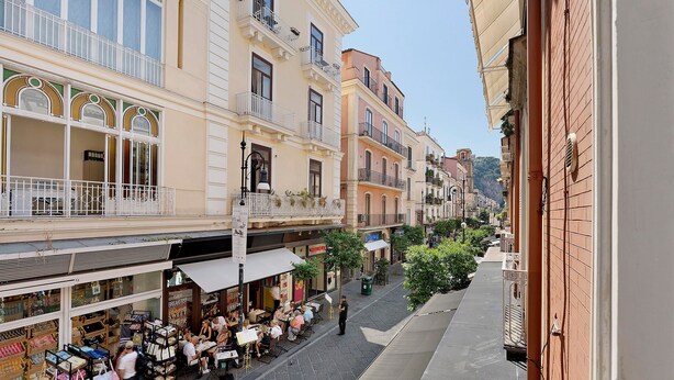 Property grounds - Sorrentina Guest House – Quadruple Room with Balcony and Wi-Fi (Sorrento)
