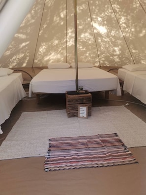 Tent | WiFi (free), bed sheets - Jale Escape Glamping (Vuno)