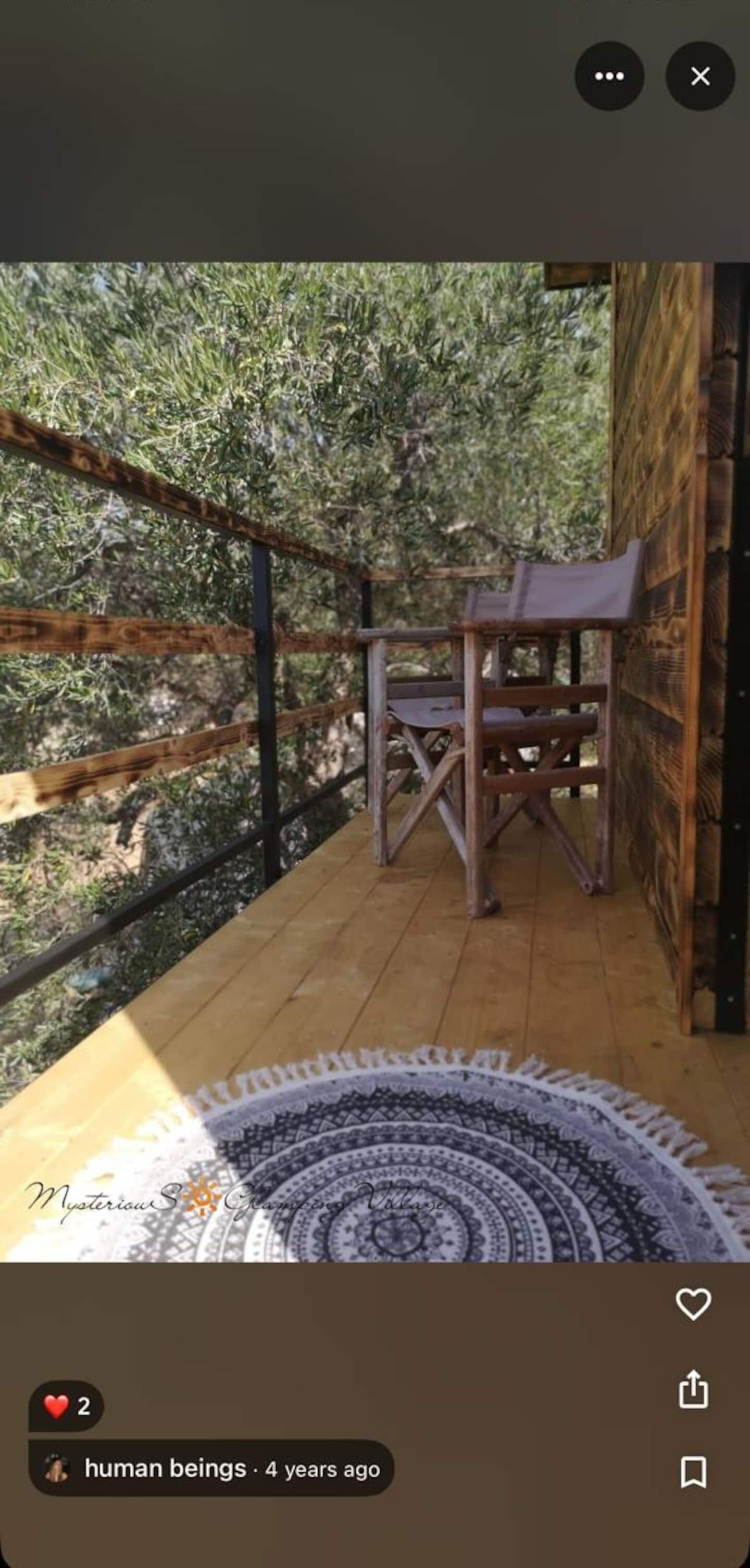 Cabane, balcon | Enceinte de l’hébergement