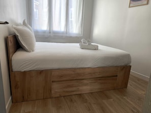 Bügeleisen/Bügelbrett, Bettwäsche