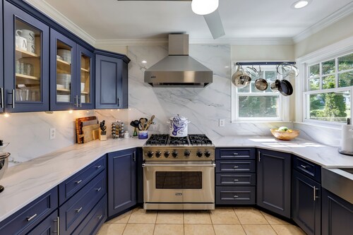 Waterfront Gem w/ Dock: 2 Mi to Dwtn Annapolis!