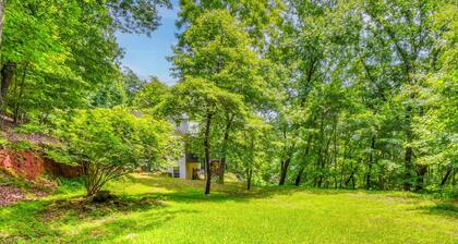 Near Helen, Waterfalls & Hiking! Quiet Mtn Retreat
