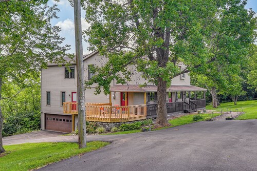 Sprawling Bluegrass Country Retreat Near Danville!