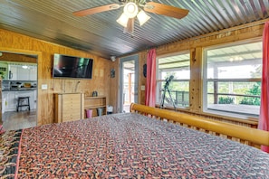 Interior - On Deer Point Lake! Home w/ Private Dock & Hot Tub (Youngstown)
