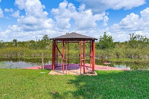 House (2 Bedrooms) | Interior - On Deer Point Lake! Home w/ Private Dock & Hot Tub (Youngstown)