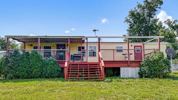House (2 Bedrooms) | Front of property