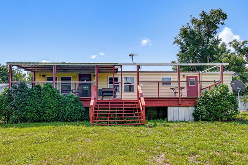 On Deer Point Lake! Home w/ Private Dock & Hot Tub