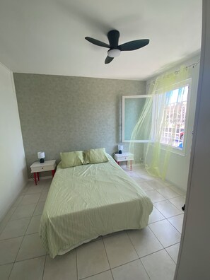 Room - Vrbo Property (Agde)