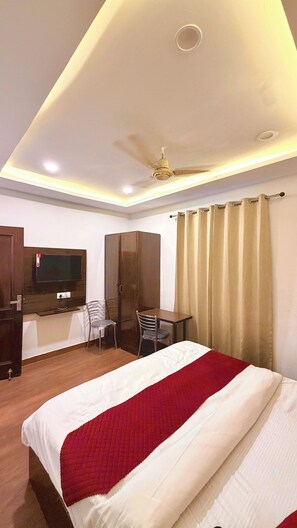 Deluxe Double Room, City View | Desk, laptop workspace, free WiFi - LDT Hotels and Resorts Private Limited (Zirakpur)
