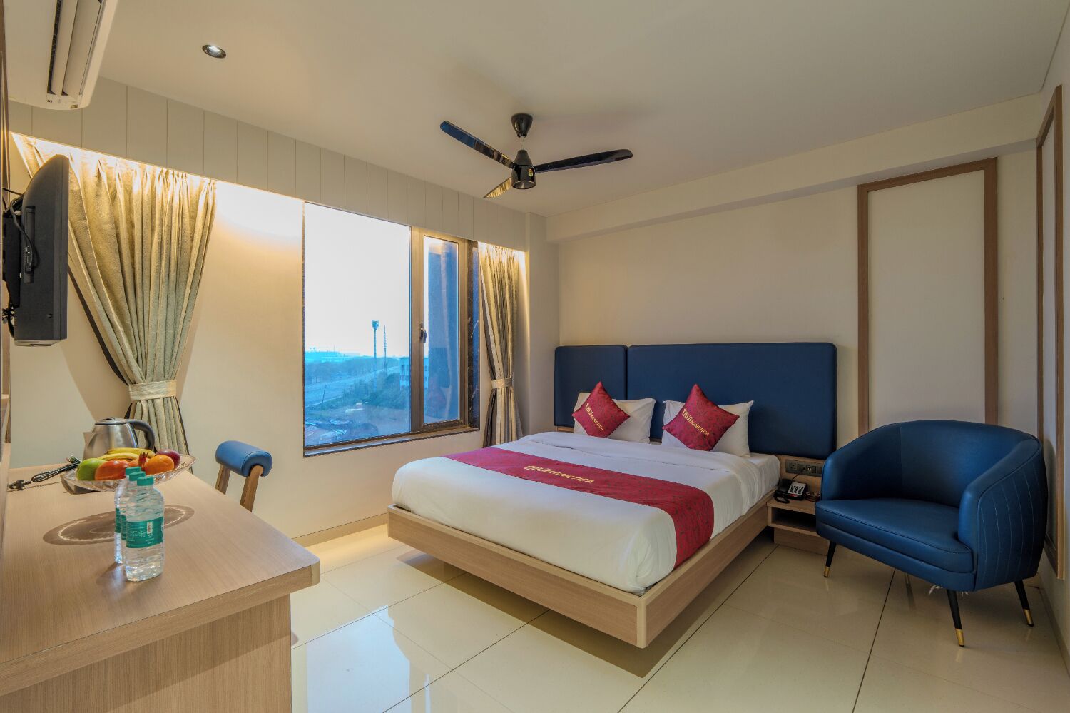 Premium-Zimmer | Schreibtisch