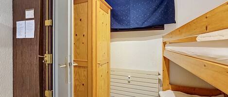 1 bedroom