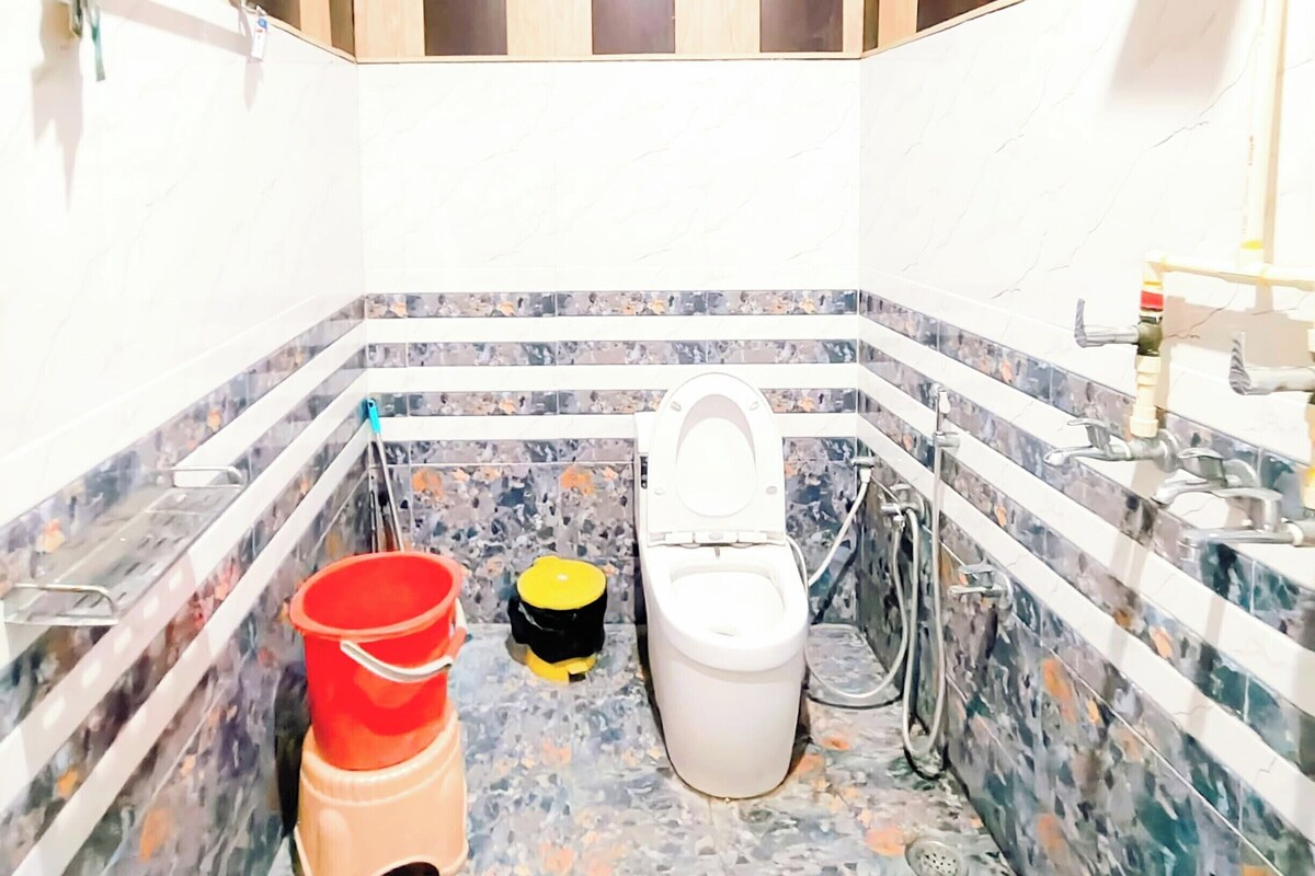 Ropa de cama hipoalergénica y escritorio