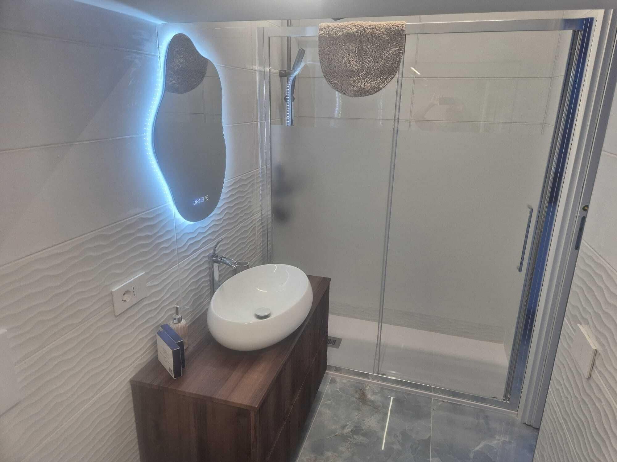 Casa, vista cortile | Bagno