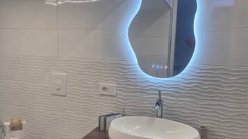 House, Courtyard View | Bathroom