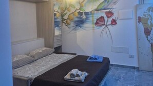 Room - Erminia Apartaments (Vico Equense)