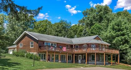 Long Lake Landing - Unit 2 | Ground-Level Condo with Private Boat Slip