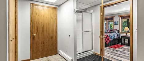 1 habitación, wifi gratis y ropa de cama
