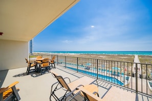 Condo, 3 Bedrooms | Outdoor dining - Phoenix Vii 7208 3 Bedroom Condo (Orange Beach)