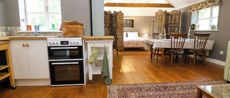 1 bedroom, free WiFi, individually decorated, individually furnished