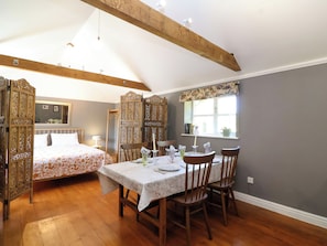 Dining - The Old Dairy (Warminster)