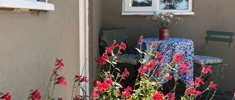 Cottage | Outdoor dining