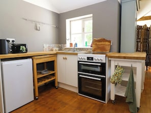 Private kitchen - The Old Dairy (Warminster)