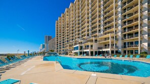 Condo, 2 phòng ngủ | Hồ bơi