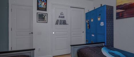6 bedrooms, iron/ironing board, individually decorated, bed sheets